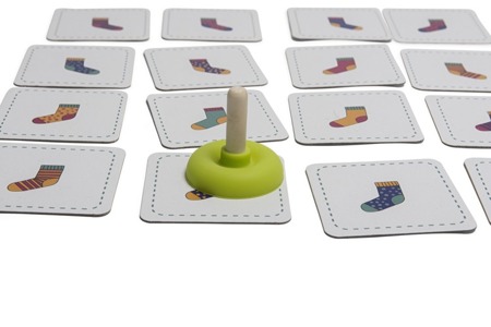 GRA DOPASUJ SKARPETKI KROKODYLA